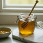 Masque pour le visage au miel : recettes, bienfaits et conseils d’esthéticienne